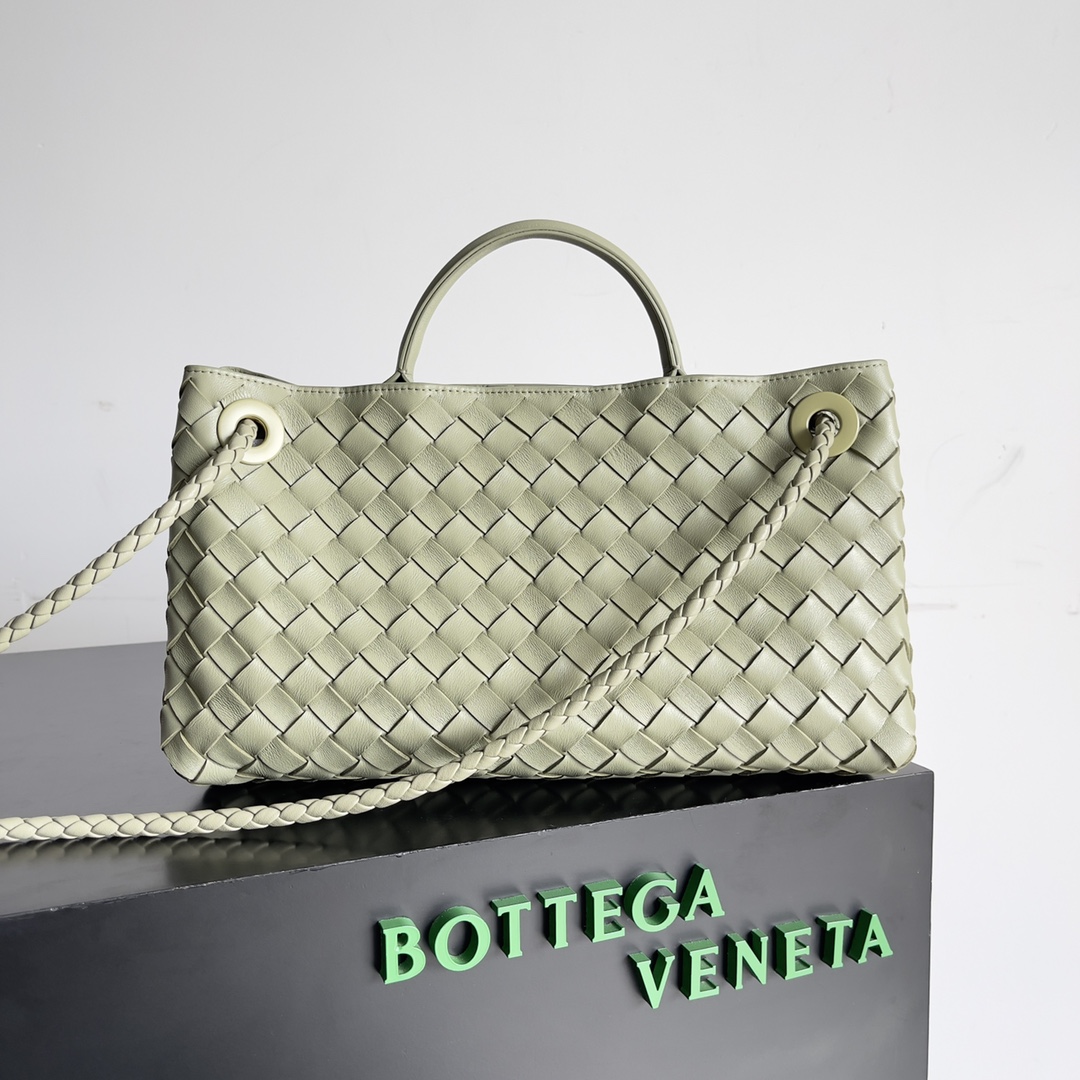 Bottega Veneta Shopping Bags